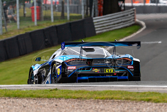 10  Jordan Witt / Jack Mitchell, 2 Seas Motorsport McLaren 720S GT3