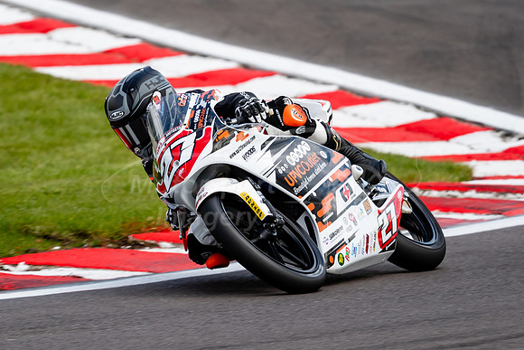 27 Calum Beach Honda,