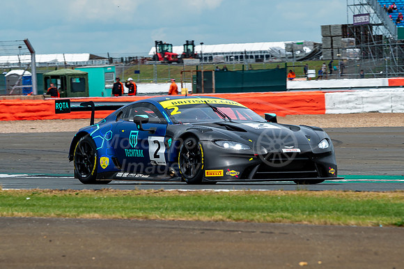 2  Mark Farmer / Nicki Thiim, TF Sport - Aston Martin V8 Vantage