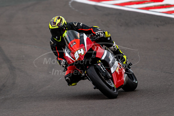 94 Andy Wilkinson,