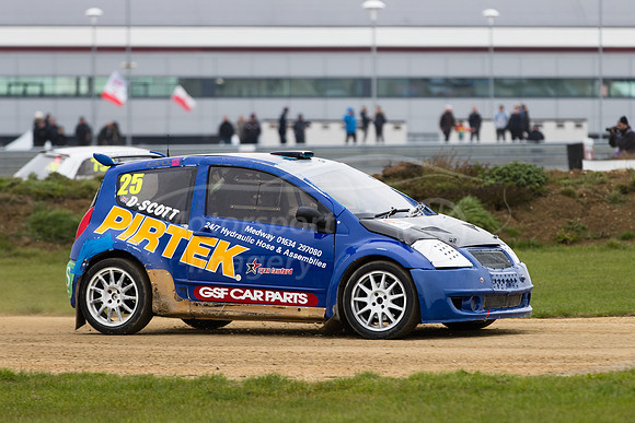 25  Darren SCOTT
