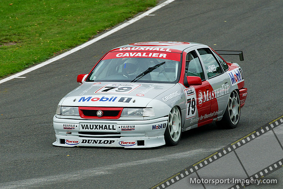 Mark Jones, Vauxhall Cavalier