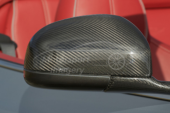 Aston Martin DB9
