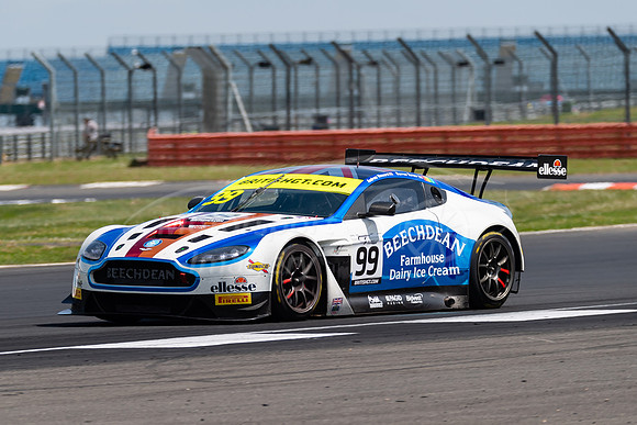 Andrew Howard / Darren Turner