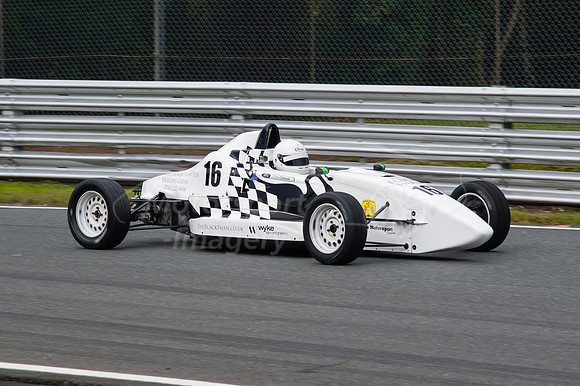 Chris Chisnall, Van Diemen LA10
