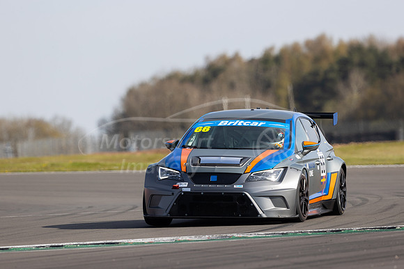 66  Danny Krywyj / Miles Lacey