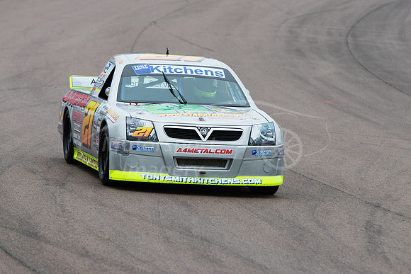 21  Dean  Tompkins