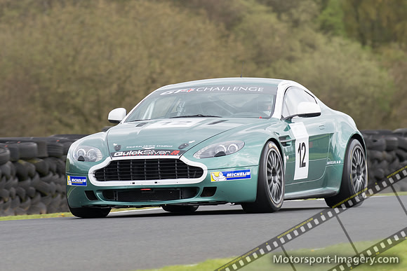 Aston Martin V8 Vantage GT4, Chris Brown, Mika Brown