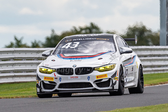 43  Andrew Gordon-Colebrooke / Ben Hurst, Century Motorsport BMW M4 GT4