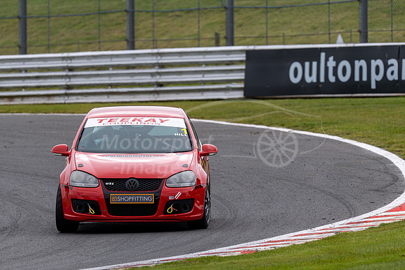 Simon HILL VW Golf GTi Mk5