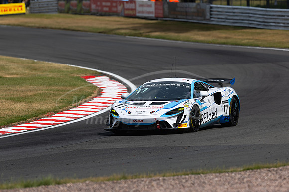 17 Harry George / Luca Hopkinson