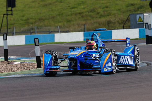 Robin Frijns