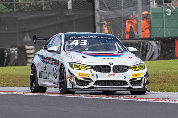 43  Andrew Gordon-Colebrooke / Ben Hurst, Century Motorsport BMW M4 GT4