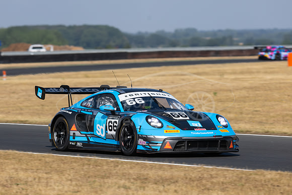 66 Nick Jones / Sven Müller