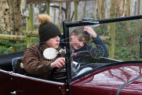 31 Lucy Grimshaw/Fergus Cameron