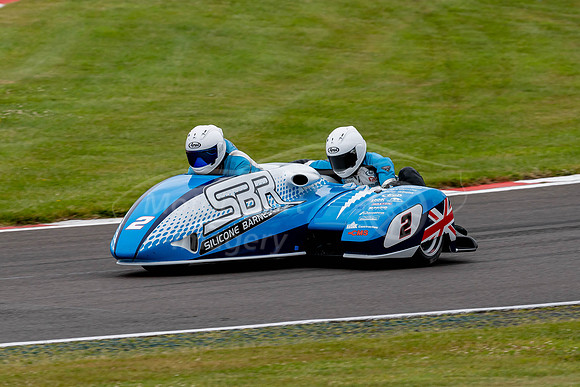 2 J.HOLDEN / PITT Adolf RS Yamaha - Silicone Engineering / Barnes Raci