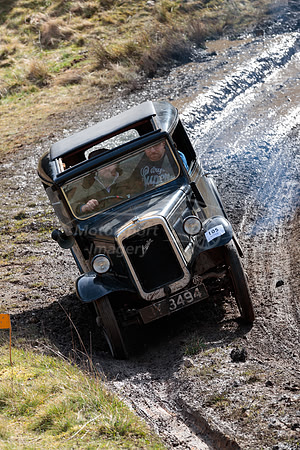 105  James Emson - AUSTIN 7 RP BOX SALOON