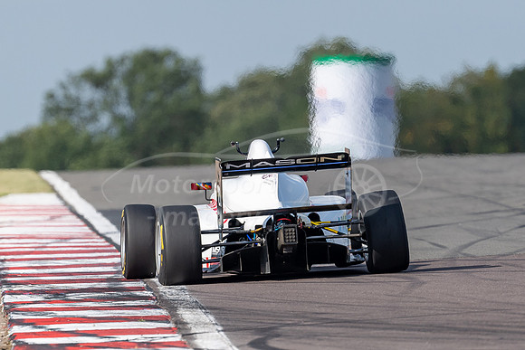 ND6_4367
