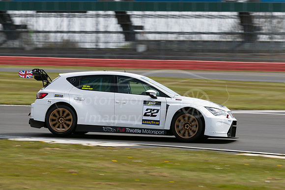 22  Nick Hull / Richard Avery