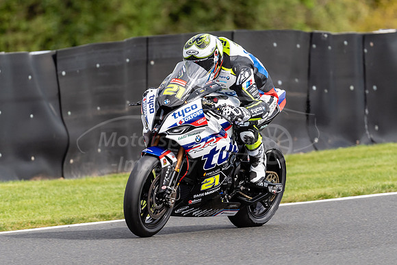 21 Christian Iddon BMW,