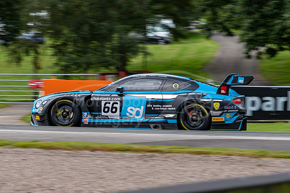 66  Nick Jones / Scott Malvern,  Team Parker Racing Bentley Continental GT3
