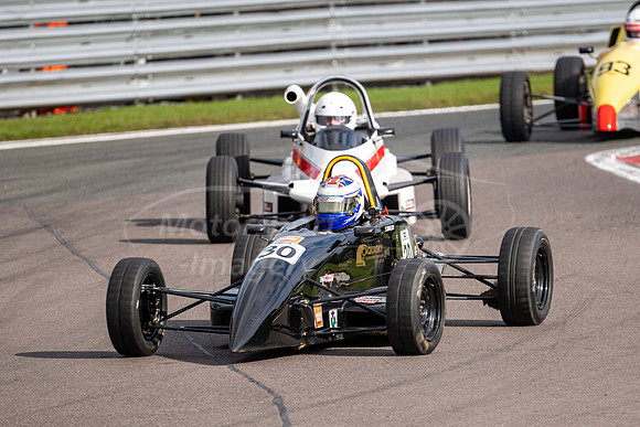 30 Stephen Barlow Ray GR09