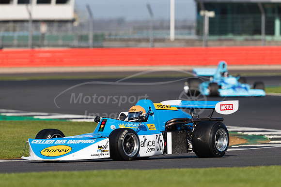 35 Julian Maynard