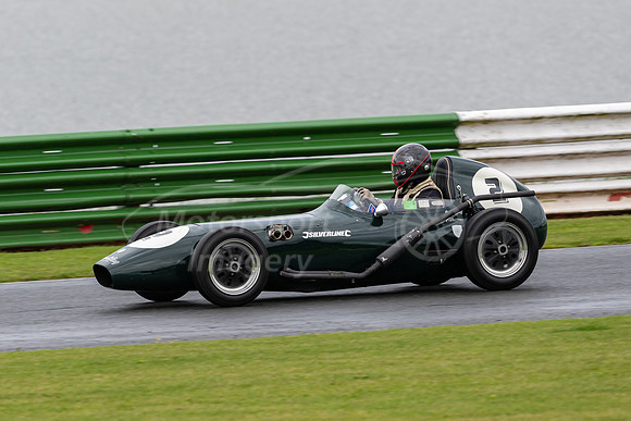 2 Mark Woodhouse Elva 100