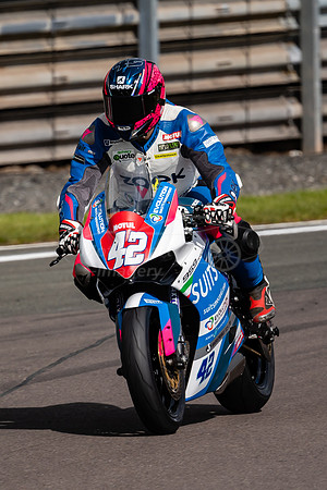 42 Craig Currie,