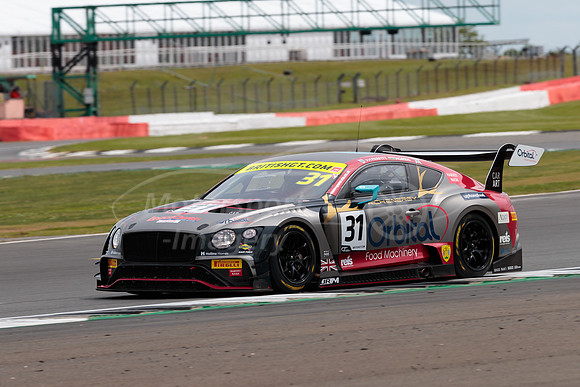 31  Seb Morris / Rick Parfitt Jnr