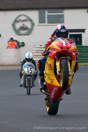Nick Jefferies Yamaha R1