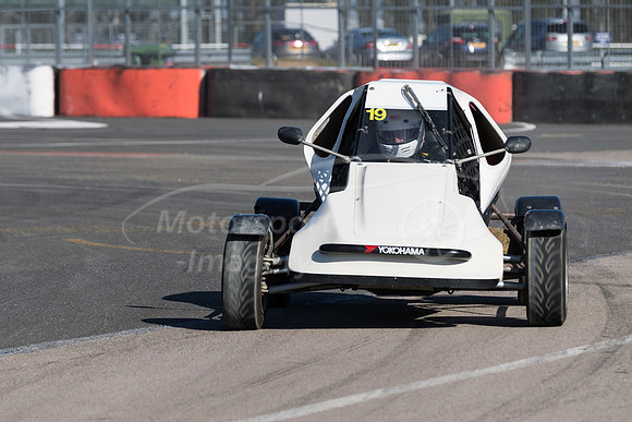 19 Stephen Jones