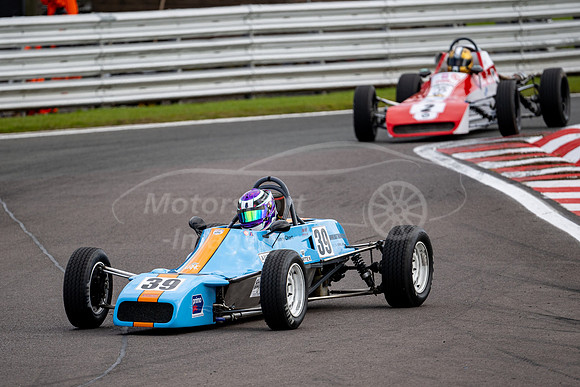 39 Henry Chart Van Diemen RF81