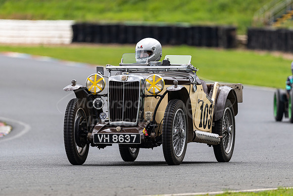 103 Andy KING MG PB