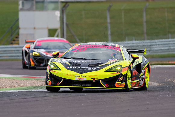20  Balfe Motorsport - McLaren 570S GT4