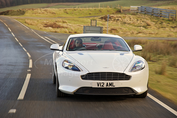 Aston Martin DB9
