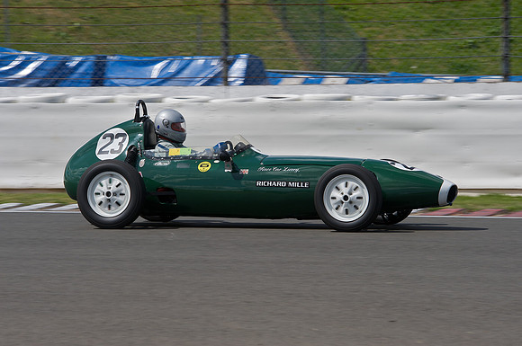 Elva 100