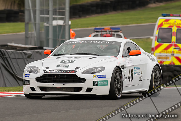 Aston Martin V8 Vantage GT4, Smail, Meins