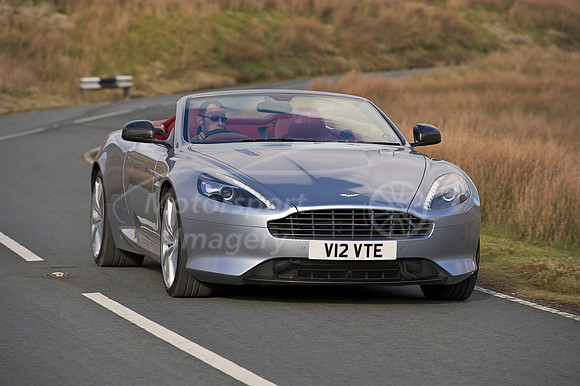 Aston Martin DB9