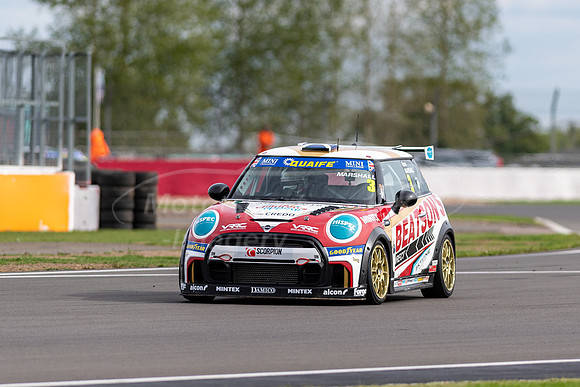 3 Ross Marshall, Graves Motorsport