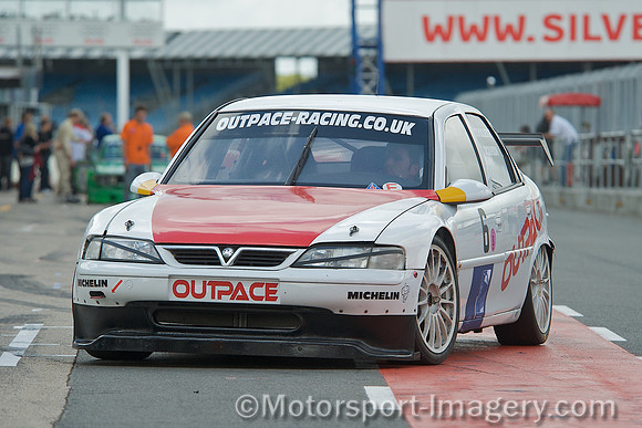 Vauxhall Vectra, Schooledge / Dickinson,