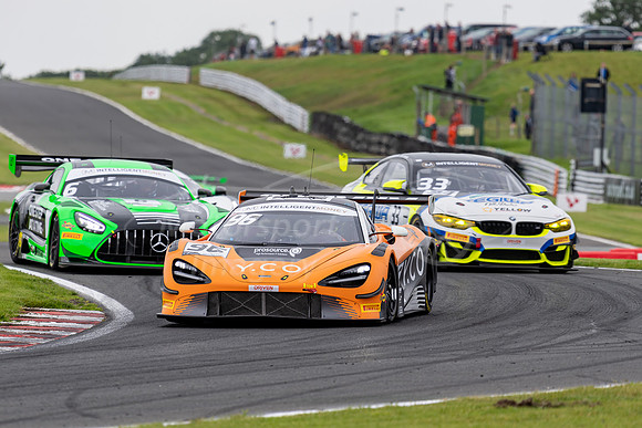 96  Ollie Wilkinson / Lewis Proctor,  Optimum Motorsport McLaren 720S GT3