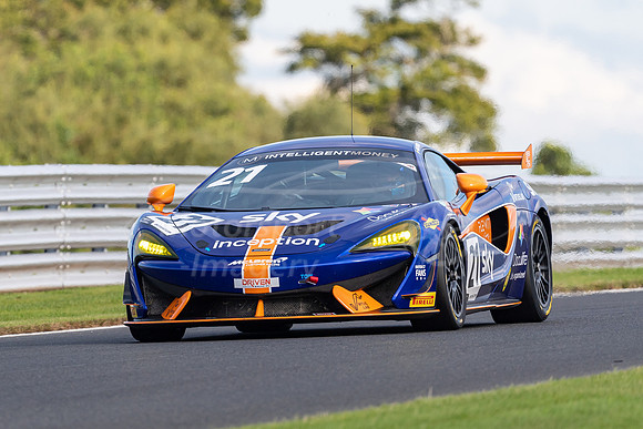 21  Mia Flewitt / Euan Hankey, Balfe Motorsport McLaren 570S GT4