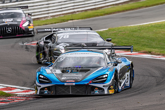 9  Dean Macdonald / Angus Fender, 2 Seas Motorsport McLaren 720S GT3