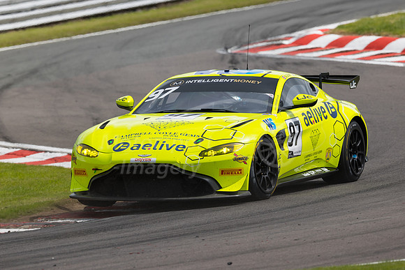 97  Daniel Vaughan / Jamie Caroline