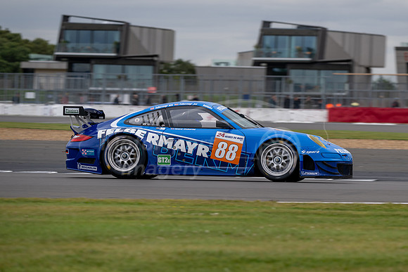 88 Steve Osborne, Porsche 911 GT3 RSR