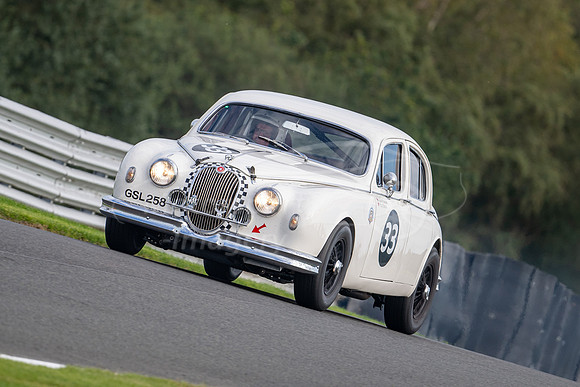33 Dorlin / Pearson Jaguar MK1