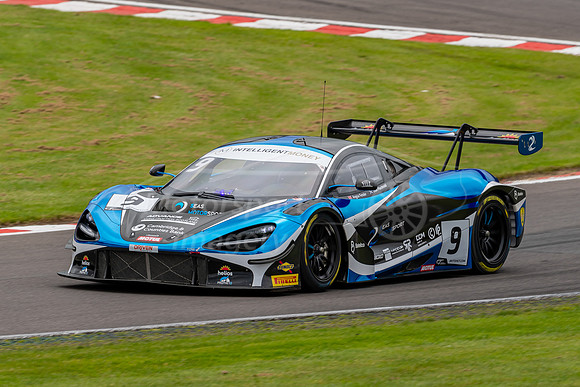 9  Dean Macdonald / Angus Fender, 2 Seas Motorsport McLaren 720S GT3