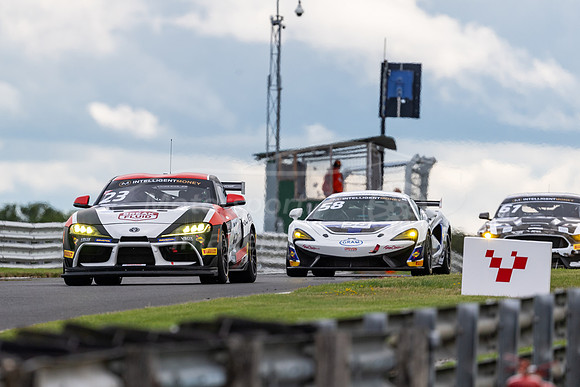 23  Sam Smelt / James Kell,  Toyota GR Supra GT4