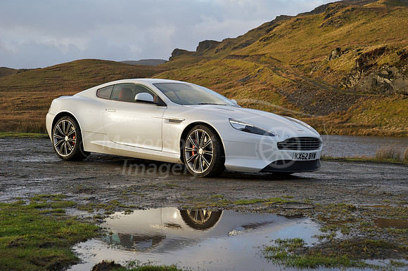 Aston Martin DB9